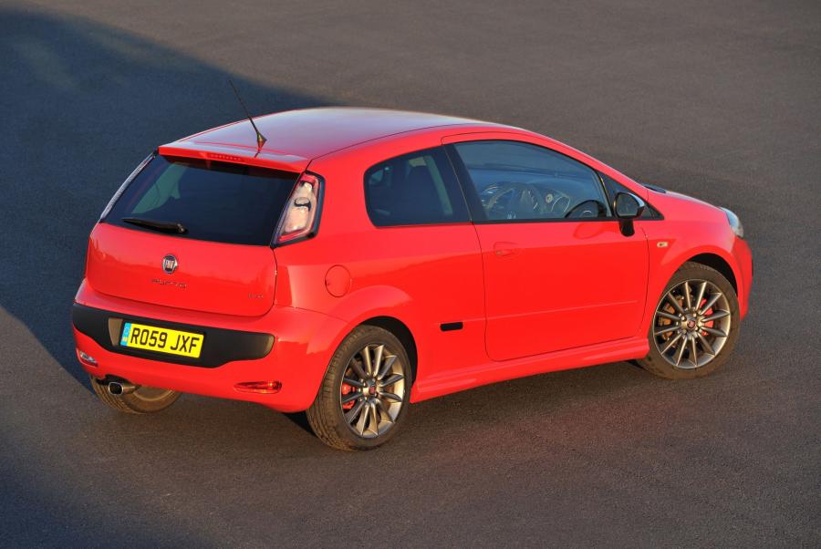  Fiat Punto Evo 2010 года  (фото 67 из 70)